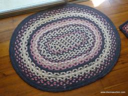 (DR) BRAIDED RUG IN BLUE, WHITE, AND PINK.. INCLUDES MATCHING SCATTER RUG.