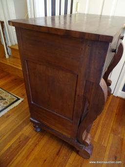 (KIT) ANTIQUE EMPIRE 2 OVER 3 DRAWER CHEST WITH SCROLL LEGS. THIS PIECE IS IN EXCELLENT CONDITION