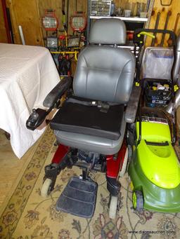 (SHED) PRONTO SURE-STEP M51 ELECTRIC WHEELCHAIR. PLEASE PREVIEW TO TEST FOR WORKING CONDITION: