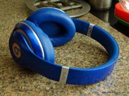 (K) MODEL B0500 BEATS STUDIO HEADPHONES, BEATS CHARGING CORD, BEATS CARRYING CASE