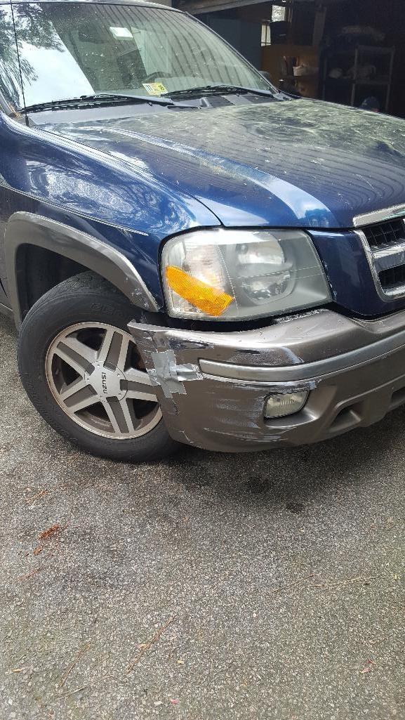 (OUT) 2003 ISUZU ASCENDER WITH AM/FM STEREO WITH CASSETTE PLAYER. HAS AUTOMATIC TRANSMISSION. HAS