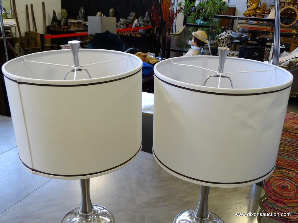 (ROW 2) PAIR OF SILVER MIRROR-FINISH WITH BRUSHED TRIM LAMPS, WHITE LINEN SHADE, 30" TALL, SHADE 16"