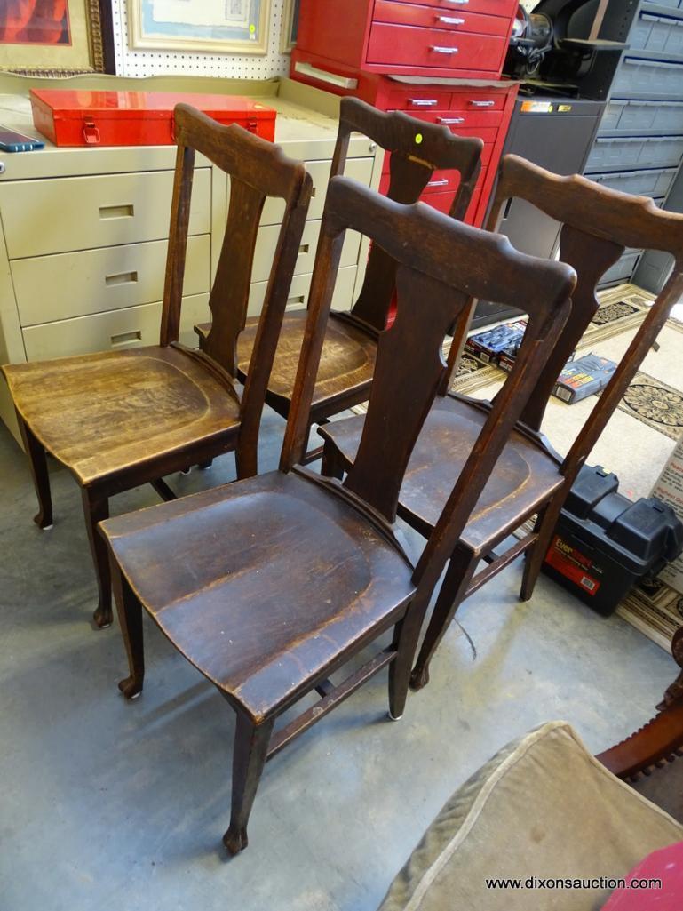 (R1) SET OF 4 ANTIQUE OAK FIDDLEBACK PAW FOOTED PLANK BOTTOM CHAIRS: 18"X18"X 39". 1 SPLAT IS