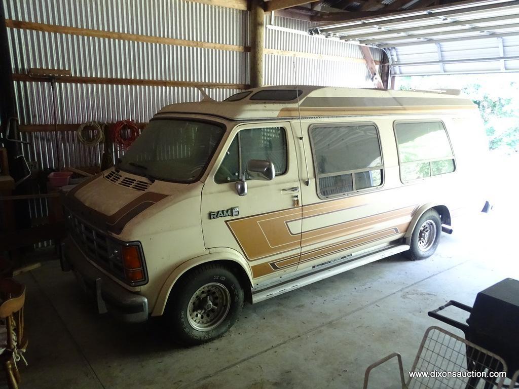 (GAR) VAN; 1987 DODGE RAM 250 VAN "CUSTOM". INTERIOR IS IN VERY GOOD CONDITION AND THE PAINT IS ALSO