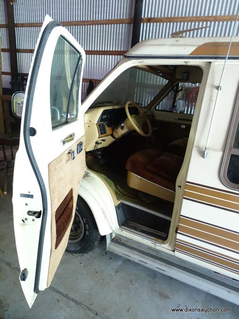 (GAR) VAN; 1987 DODGE RAM 250 VAN "CUSTOM". INTERIOR IS IN VERY GOOD CONDITION AND THE PAINT IS ALSO