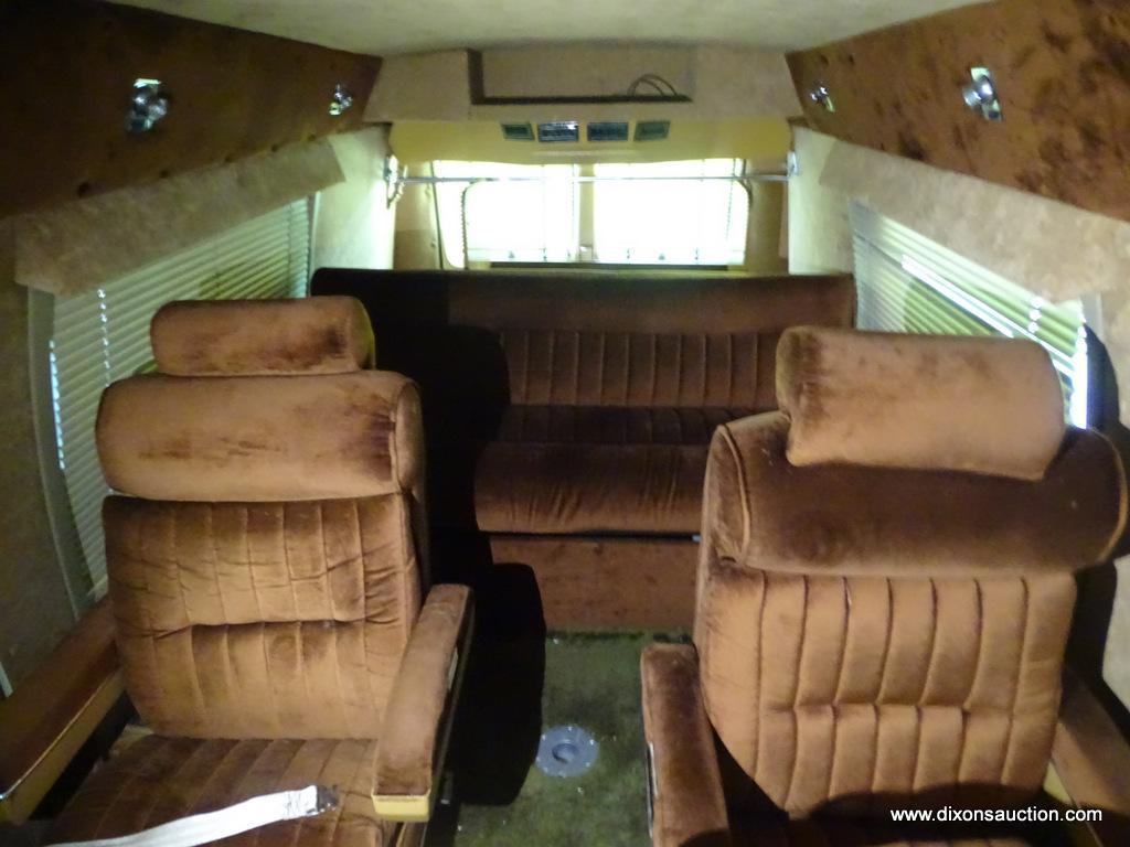 (GAR) VAN; 1987 DODGE RAM 250 VAN "CUSTOM". INTERIOR IS IN VERY GOOD CONDITION AND THE PAINT IS ALSO