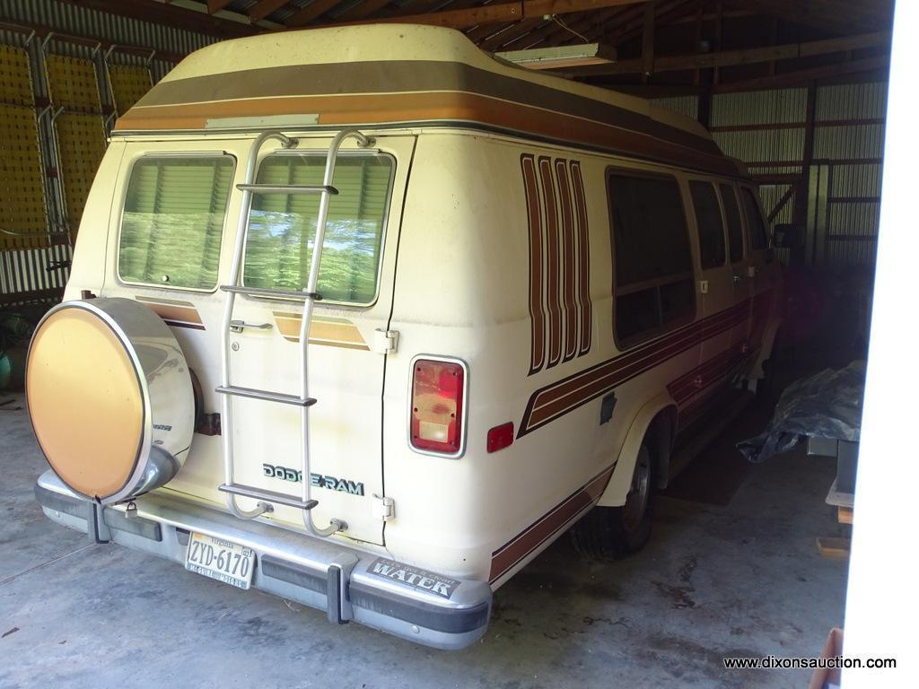 (GAR) VAN; 1987 DODGE RAM 250 VAN "CUSTOM". INTERIOR IS IN VERY GOOD CONDITION AND THE PAINT IS ALSO