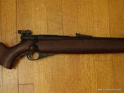 (LR) GUN; MOSSBERG .22 MILITARY STYLE BOLT ACTION RIFLE