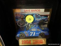 (SR1) 1994 RACING CHAMPIONS LIMITED EDITION DIE CAST COLLECTIBLE CAR IN ORIGINAL BLISTER PACK (#71