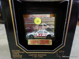 (SR1) 1994 RACING CHAMPIONS LIMITED EDITION DIE CAST COLLECTIBLE CAR IN ORIGINAL BLISTER PACK (#77