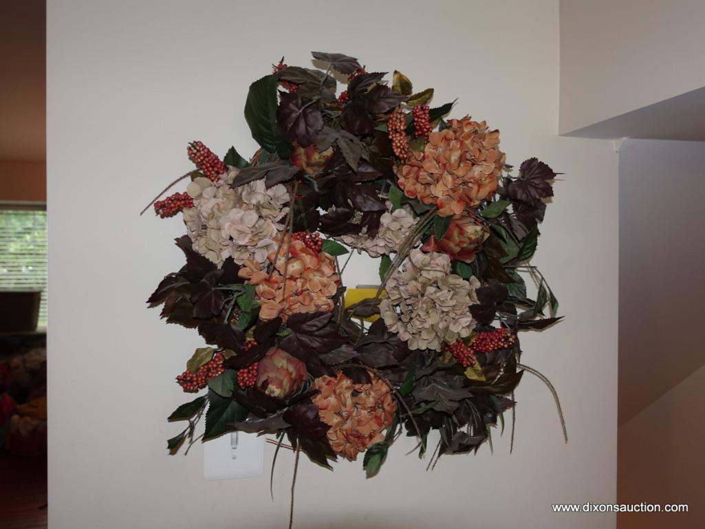 DECORATOR WREATH, HYDRANGEA.