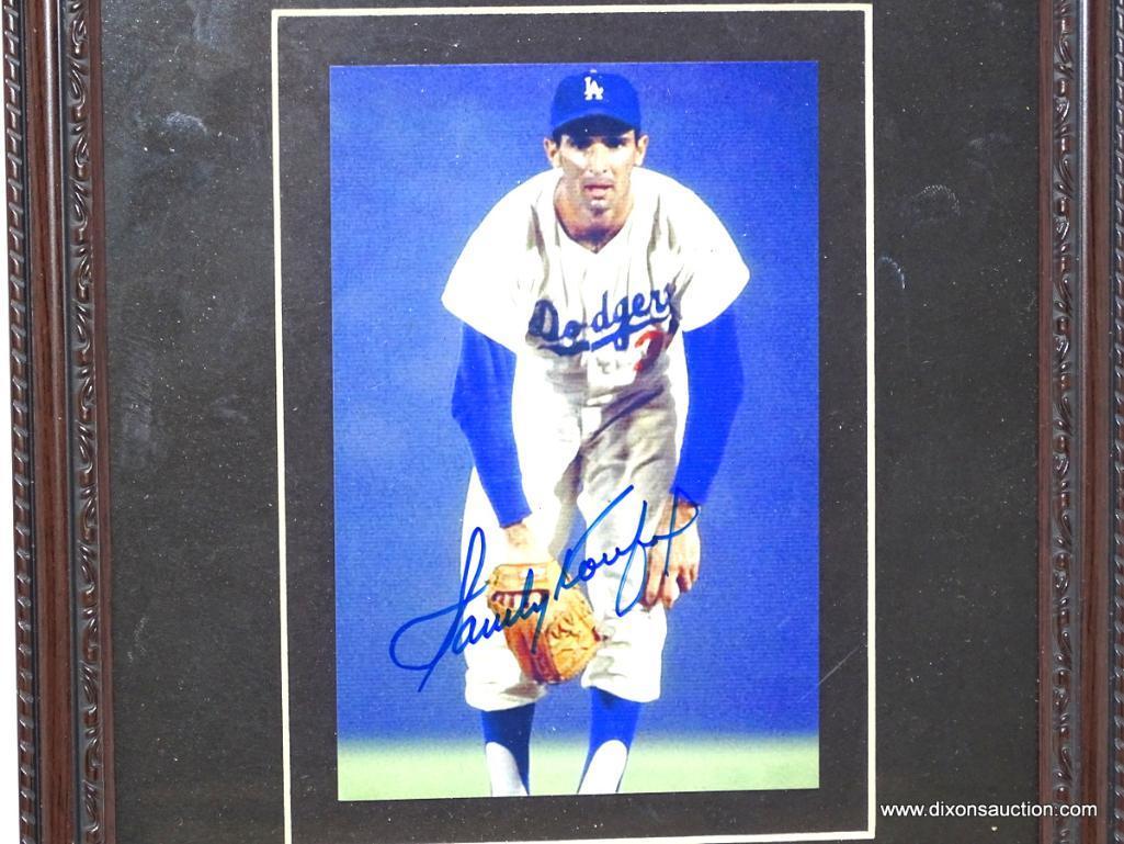 SANDY KOUFAX FRAMED SIGNED PHOTOGRAPH WITH COA.