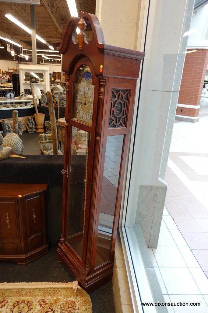 (WIN) GRANDFATHER CLOCK; MADE BY RIDGEWAY CLOCKS, A SUBSIDIARY OF PULASKI FURNITURE CO., THIS IS A