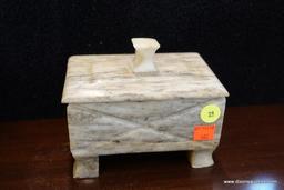 (WIN) MARBLE RECTANGULAR FOOTED TRINKET BOX WITH LID; CUBE KNOB ON LID WITH CROSS OR X-MARKS CARVED