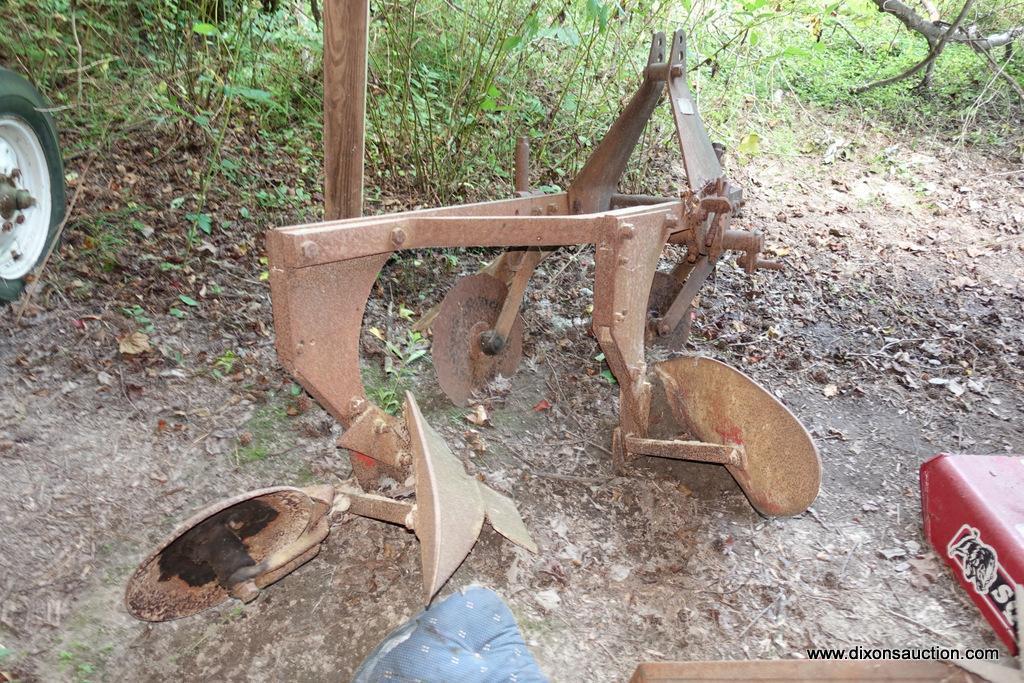 FORD PULL BEHIND PLOW.