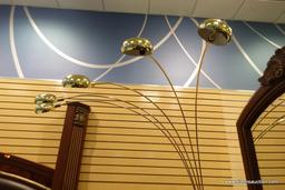 CONTEMPORARY GOLD-TONE ARC FLOOR LAMP