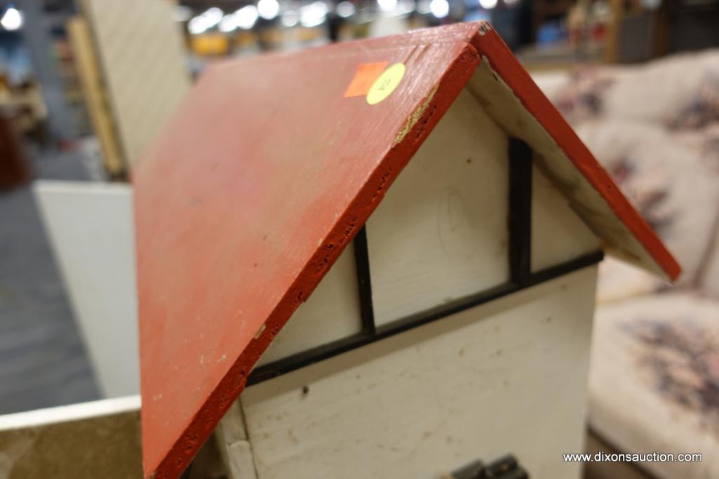 VINTAGE WOODEN DOLLHOUSE