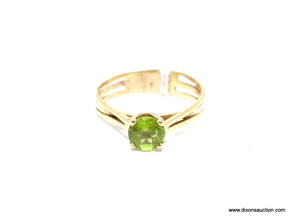 UNIQUE DESIGN PERIDOT RING SIZE 8.5