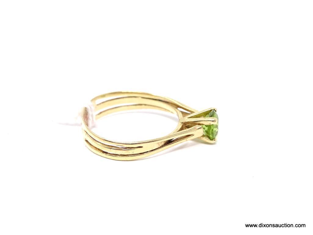 UNIQUE DESIGN PERIDOT RING SIZE 8.5