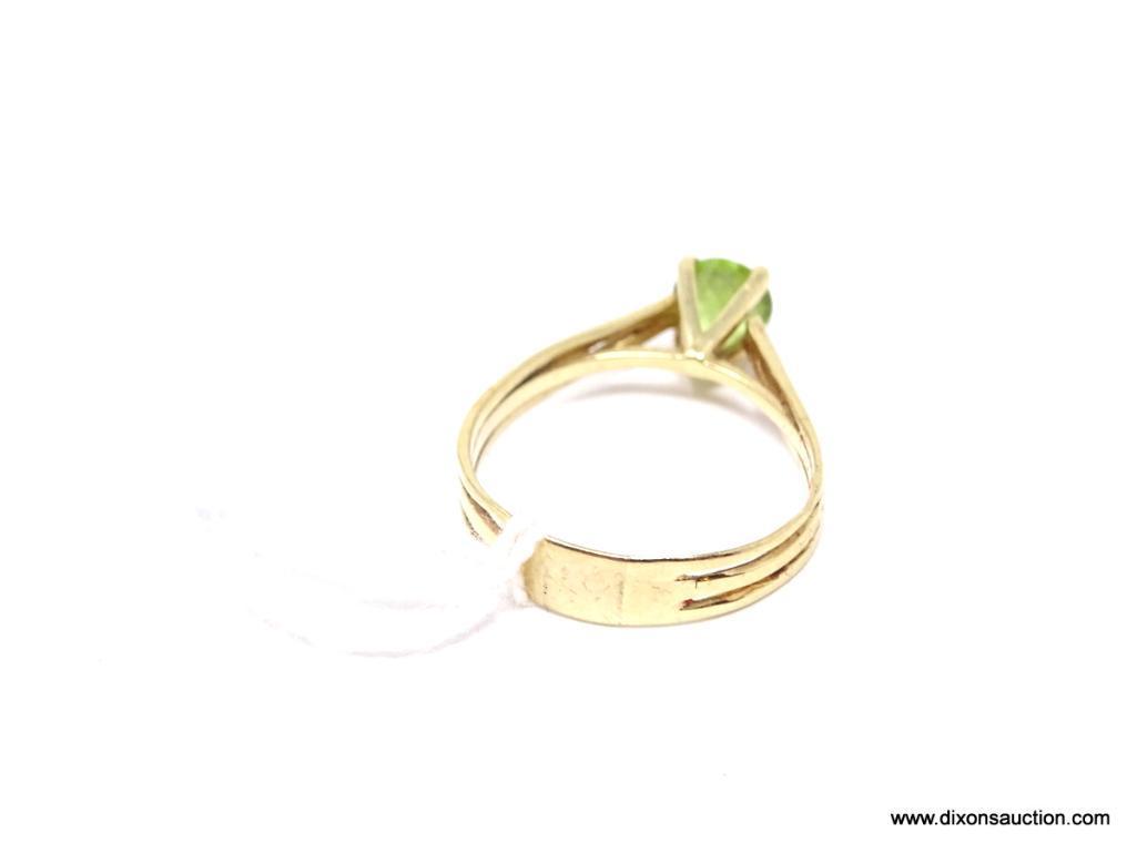 UNIQUE DESIGN PERIDOT RING SIZE 8.5