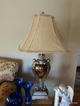 (LR) PR. OF BRONZE TONED COMPOSITION AND GLASS ACANTHUS PATTERNED LAMPS WITH CLOTH SHADES AND