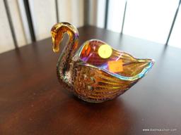 VTG IMPERIAL GLASS SWAN SALT