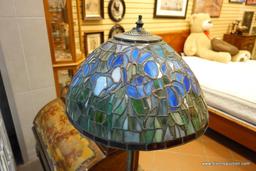 STAINED GLASS FLOOR LAMP