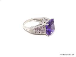 .925 LADIES RING, SIZE 8