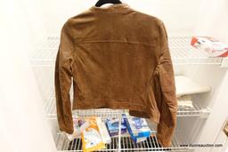 (CLO1) BROWN LEATHER JACKET BY LEVIS; ZIPPERED CHEST AND SIDE POCKETS, SLIGHTLY CROPPED STYLE, FULLY