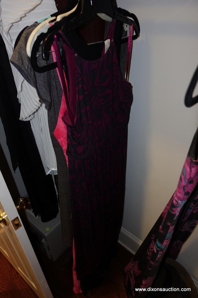 (CLO1) DRESS LOT; 6 TOTAL PIECES, ALL ARE SLEEVELESS EXCEPT FOR ONE WHICH HAS CAP SLEEVES. PERFECT