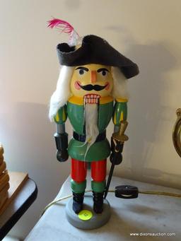 (LRM) 10"H WOODEN MUSKETEER NUTCRACKER