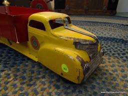 (TOY) ANTIQUE MARX DUMP TRUCK- ( MINOR PAINT LOSS ON FRONT AND SIDES OF DUMP BODY- VERY GOOD