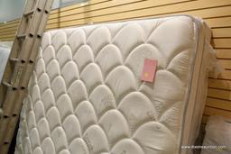 SERTA KING MATTRESS; MEDIUM FIRM SERTA KING SIZE MATTRESS WITH PLUSH TOP. MODEL # 500658442-2060