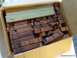 VINTAGE LINCOLN LOGS; BOX LOT CONTAINING VINTAGE LINCOLN LOGS (INCLUDING ROOFING, BUILDING LOGS, AND