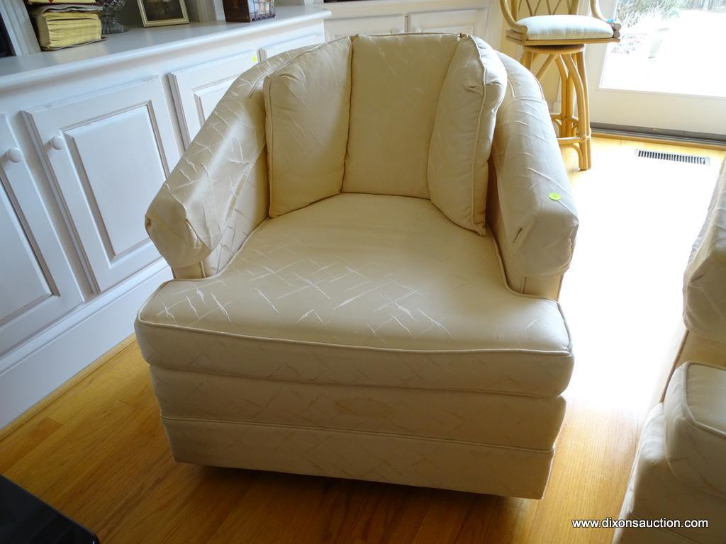 (FAM) COLONY HOUSE ARMCHAIR; 1 OF A PAIR OF COLONY HOUSE FURNITURE ARM CHAIRS IN CREAM COLOR. MADE