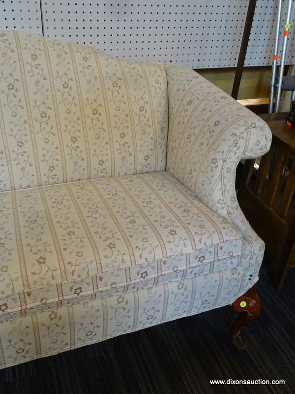 (R1) VINTAGE CLAYTON MARCUS CAMELBACK SETTEE; LOVESEAT-SIZED PIECE COVERED IN A CREAM COLORED