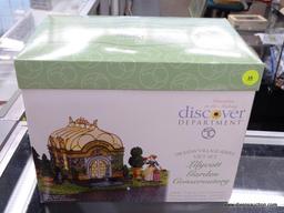 (R6B) ASSORTED ITEMS LOT; TOTAL OF 3 PIECES INCLUDING DEPARTMENT 56 DICKENS VILLAGE GIFT SET