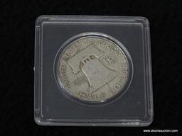 1951 FRANKLIN HALF DOLLAR & 1913 WALKING LIBERTY HALF DOLLAR