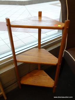 CORNER SHELF; 3 TIERED OAK CORNER SHELF IN EXCELLENT CONDITION. MEASURES 17 IN X 9 IN X 32 IN. GREAT