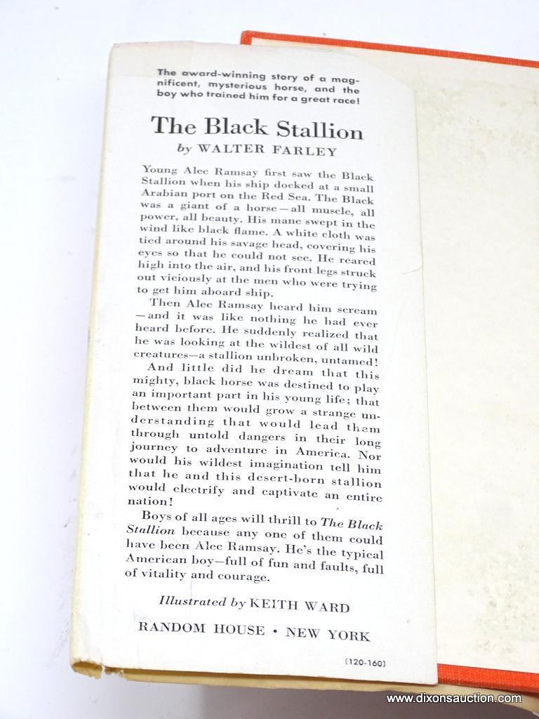 (SC) VINTAGE BOOK; THE BLACK STALLION BY WALTER FARLEY (1941). IS IN EXCELLENT CONDITION AND IN A