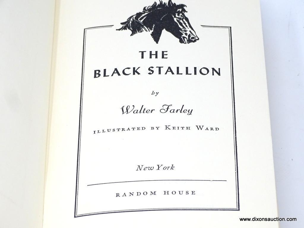 (SC) VINTAGE BOOK; THE BLACK STALLION BY WALTER FARLEY (1941). IS IN EXCELLENT CONDITION AND IN A