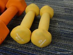 SET OF 4 DUMBELLS; INCLUDES A PAIR OF 8LB WEIGHTS AND 4LB WEIGHTS