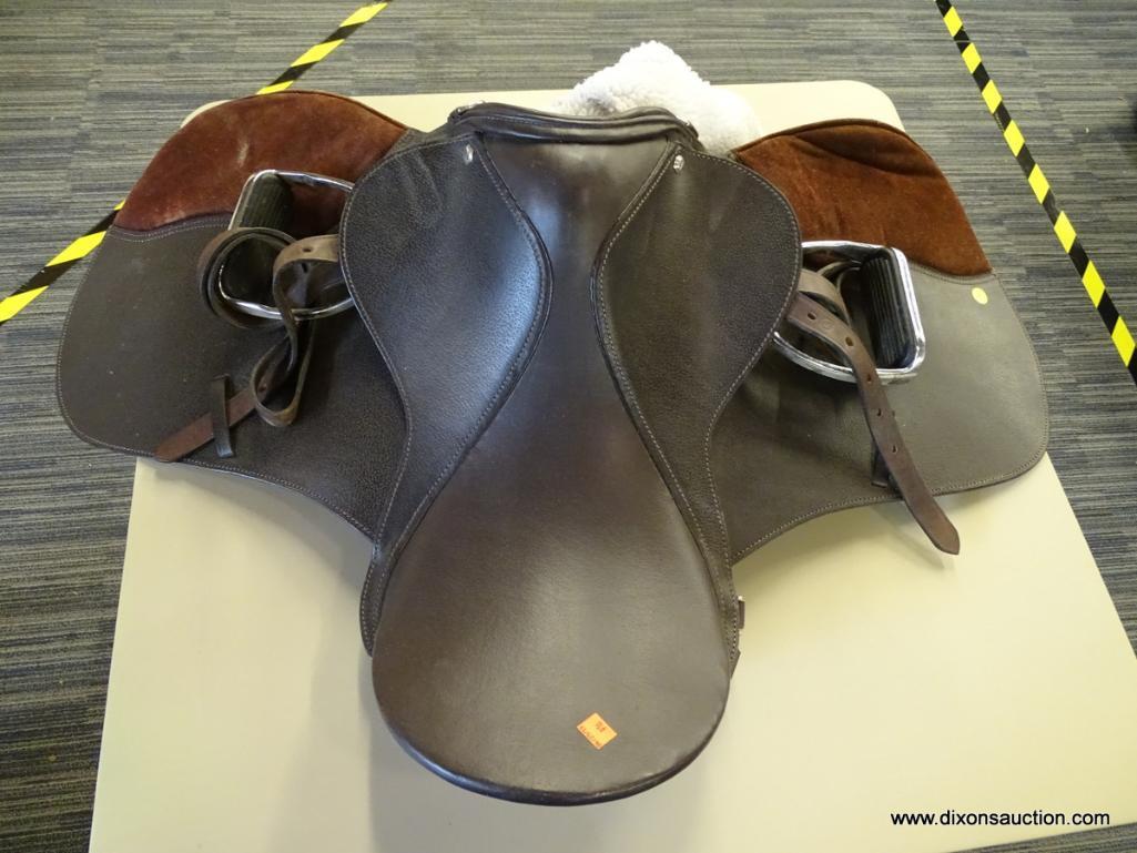 LEATHER 18 1/2 IN HORSE SADDLE; COMES WITH A FLEECE SADDLE PAD WITH SUEDE DETAILING. IS DARK BROWN