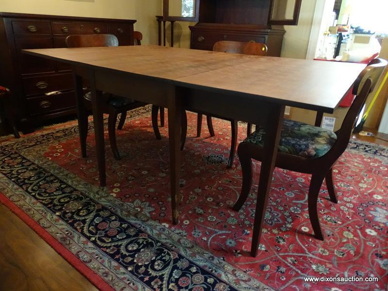 (DR) MAHOGANY HEPPLEWHITE DROP LEAF TABLE AND 8 CHAIRS; MAHOGANY DROP LEAF HEPPLEWHITE DINING TABLE