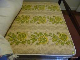 (BR) FULL SIZE MATTRESS AND BOX SPRING; FULL SIZE MATTRESS SET WITH GREEN AND YELLOW FLORAL FABRIC