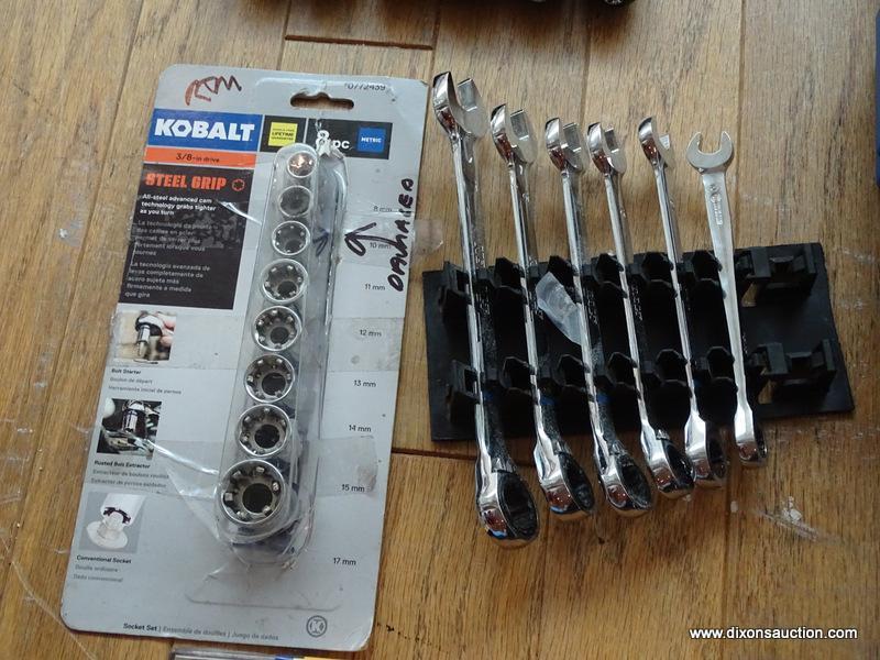 KOBALT 4 DRAWER SOCKET+WRENCH SET, APPROX. 140 PIECES INCLUDING WRENCHES SOCKETS, ALLEN KEYS, AND