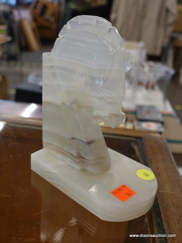(R1) MARBLE HORSE HEAD STATUE; WHITE MARBLE HORSE HEAD, RESEMBLES A KNIGHT CHESS PIECE. MEASURES 6.5