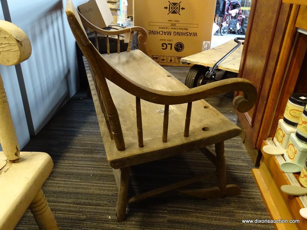 VINTAGE MAMMY'S BENCH; 1830'S PLANK BOTTOM, ARROWBACK MAMMY'S BENCH WITH A RARE 17 ARROWBACK FORM.