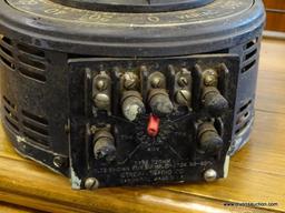 (R1) GENERAL RADIO COMPANY TRANSFORMER; VARIAC TYPE 20HM, 270 VOLT INPUT.