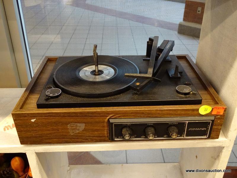 (WINDOW) SOUNDESIGN RECORD TURNTABLE; DURPOWER PHONOGRAPH RECORD TURNTABLE. MODEL NO. 4234. 60 HZ,